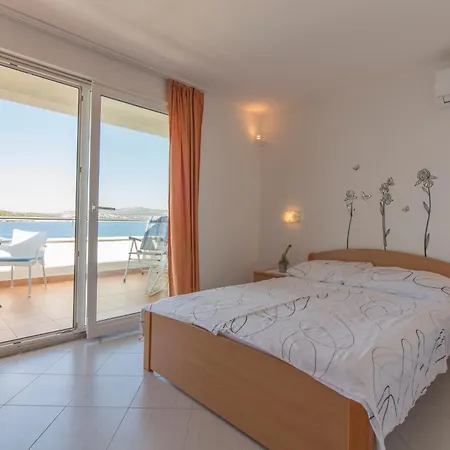 Galeb Daire